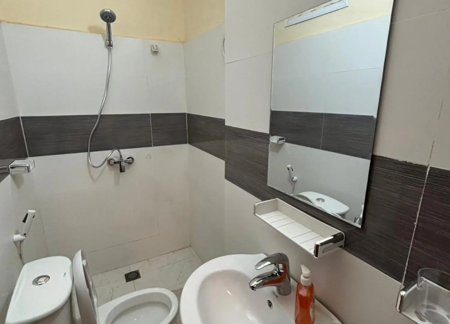 Studio Moderne A Ouakam Avec Vue Sur Monument De La Renaissance Dakar 0*,